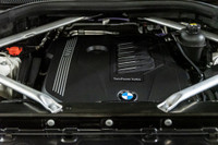 Francais: * Toit ouvrant panoramique * Rails de toit noir * Phares adaptatifs Engine: Moteur à 6 cyl... (image 9)
