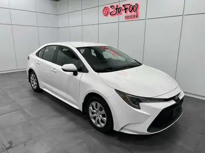 Découvrez la Toyota Corolla LE 2022, une symphonie de style et de fonctionnalité qui ne manquera pas...