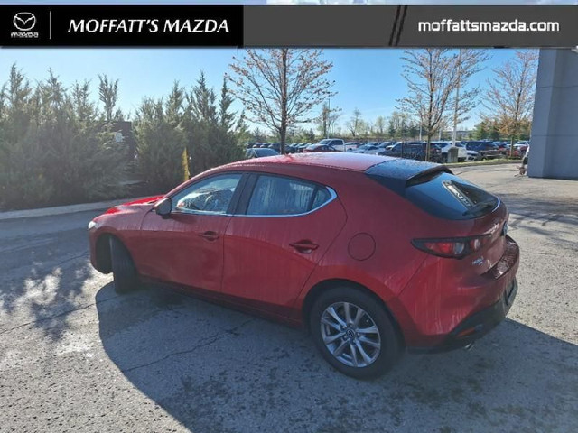 2021 Mazda Mazda3 Sport GS i-ACTIV - $223 B/W dans Autos et camions  à Barrie - Image 3
