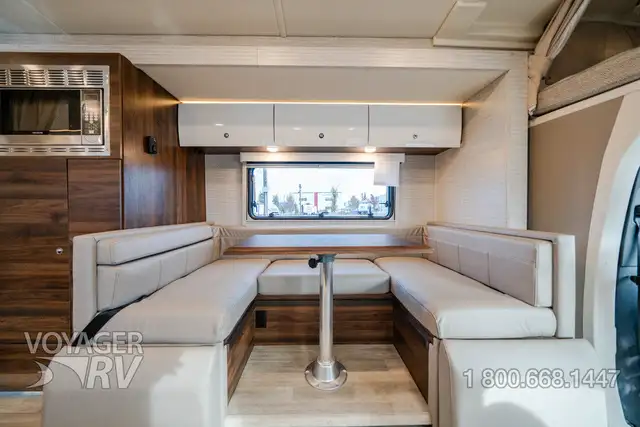 2025 Winnebago Navion 24J in RVs & Motorhomes in Kelowna - Image 14