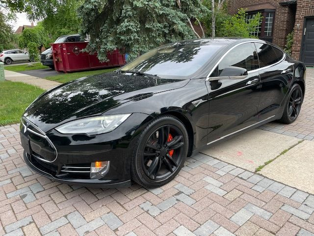 2014 Tesla Model S 85  7 PASSENGER/CERTIFIED in Cars & Trucks in City of Toronto