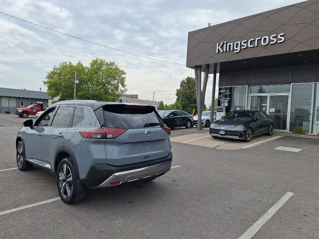 2021 Nissan Rogue Platinum Platinum CVT in Cars & Trucks in City of Toronto - Image 3