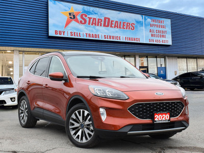  2020 Ford Escape NAV LEATHER PANO ROOF MINT! WE FINANCE ALL CRE