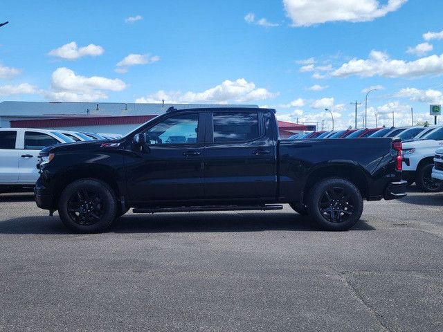 2025 Chevrolet Silverado 1500 RST 5'8 FOOT BOX | 6.2L V8 | TRUE  in Cars & Trucks in St. Albert - Image 3