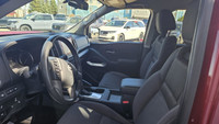 The 2022 Nissan Frontier is a rugged beast with a powerful V-6 engine and 4WD, perfect for tackling... (image 9)