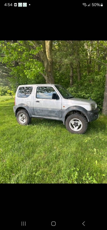 1998 Suzuki Jimny Wide Right Hand Drive in Cars & Trucks in Ottawa - Image 2