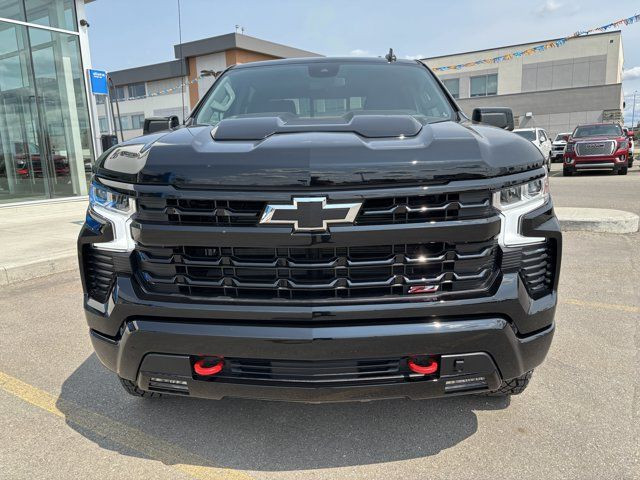 2025 Chevrolet Silverado 1500 LT Trail Boss 5.3L in Cars & Trucks in Grande Prairie - Image 3