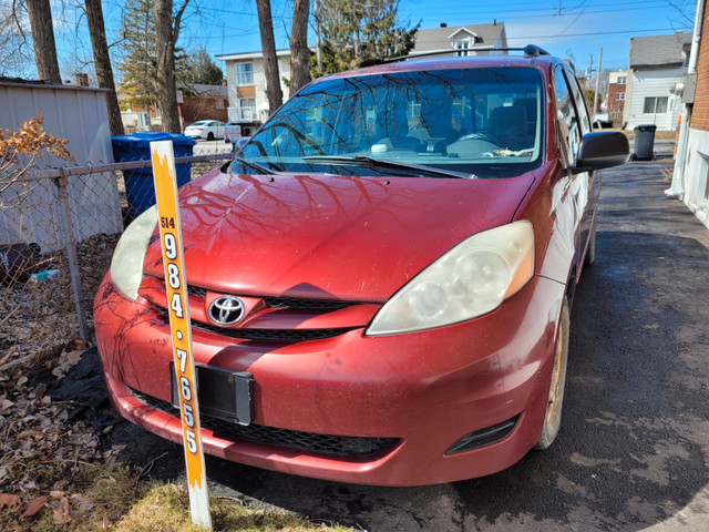 2008 Toyota Sienna CE in Cars & Trucks in Longueuil / South Shore - Image 2