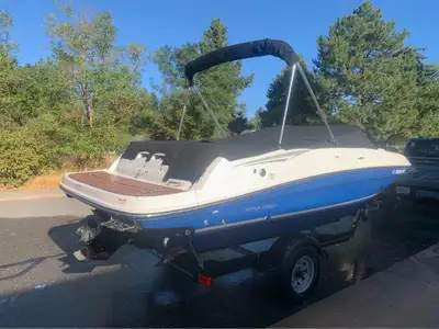 APPLY NOW: https://www.ridecollective.ca/get-pre-approved The 2017 Bayliner VR5 is a 20'7" (6.27 m)...