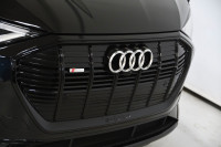 Traction intégrale Audi quattro /Seulement 2200 KM! / Black optics /Apple Carplay + Android Auto / P... (image 2)