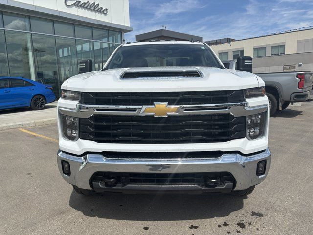 2025 Chevrolet Silverado 3500HD LT in Cars & Trucks in Grande Prairie - Image 3