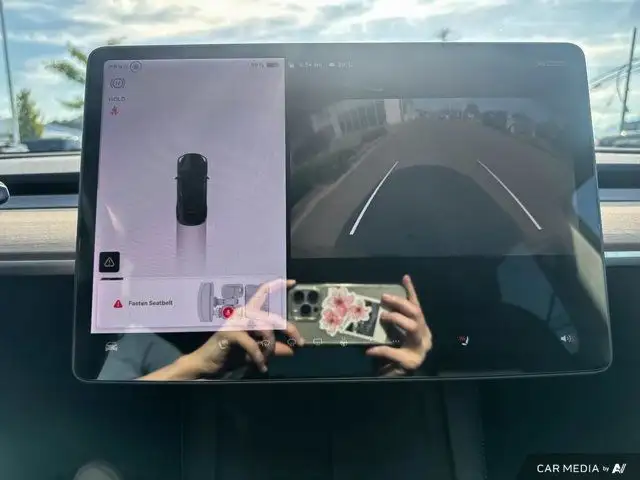 2021 Tesla Model Y in Cars & Trucks in Chilliwack - Image 25