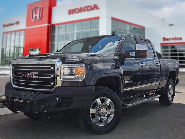 2018 GMC Sierra 2500HD SLT **NO ACCIDENTS**TRAILER HITCH/MIRR... in Cars & Trucks in Grande Prairie