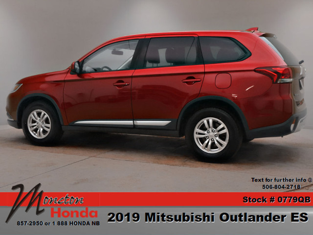 2019 Mitsubishi Outlander ES in Cars & Trucks in Moncton - Image 4