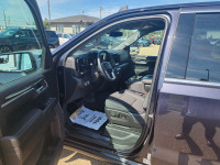 DURAMAX | HEATED CLOTH 40/20/40 SPLIT BENCH FRONT SEAT | REMOTE START | REAR CAMERA | POWER SLIDING... (image 7)