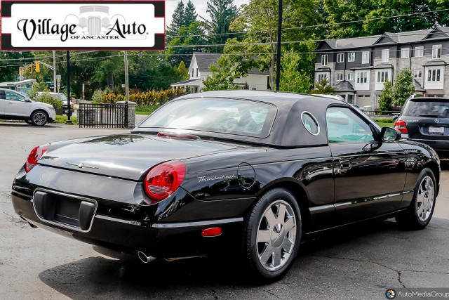 2002 Ford Thunderbird 2dr Conv w/Hardtop in Cars & Trucks in Hamilton - Image 4