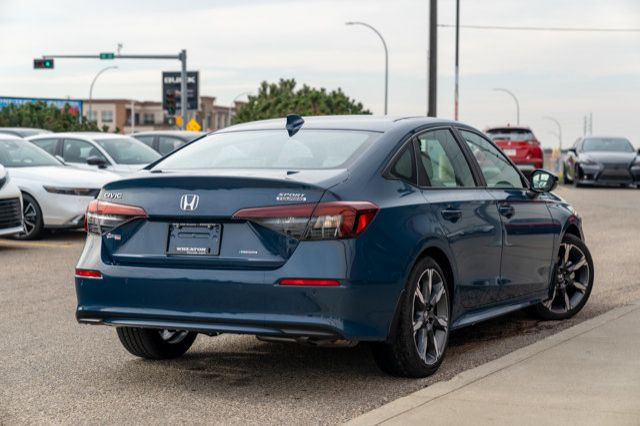 2026 Honda Civic Sedan Hybrid Sport Touring in Cars & Trucks in Edmonton - Image 2