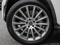 2022 Mercedes-Benz GLC GLC 300. One Owner, No Accidents. Equipped with: Technology package, Sport Pa... (image 8)