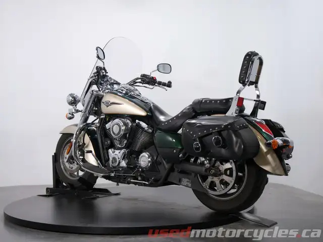 2009 Kawasaki Vulcan 1700 Classic LT in Street, Cruisers & Choppers in Kelowna - Image 6