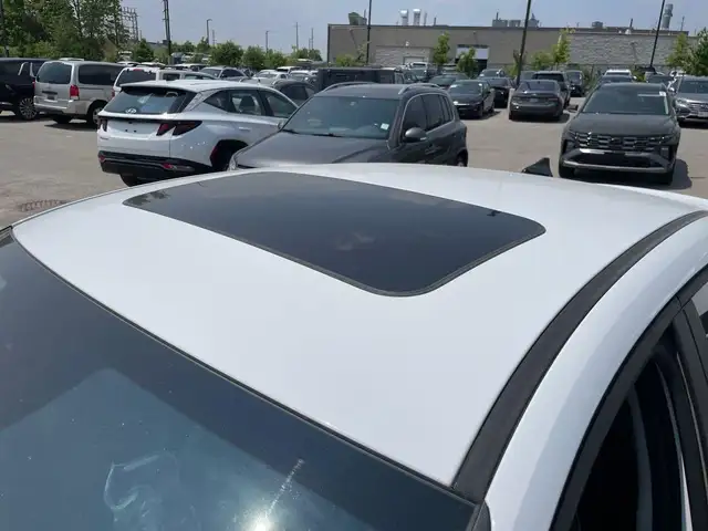 2021 Hyundai Elantra Ultimate Tech in Cars & Trucks in Oakville / Halton Region - Image 12