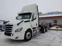 2019 FREIGHTLINER T12664ST Heavy Truck Day Cab Truck #4853