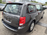 CANADA VALUE PACKAGE | 7 PASSENGER | 3.6L V6 | FUEL EFFICIENT This 2017 Dodge Grand Caravan Canada V... (image 3)