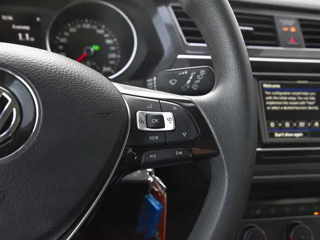 2021 Volkswagen Tiguan Trendline in Cars & Trucks in Red Deer - Image 17