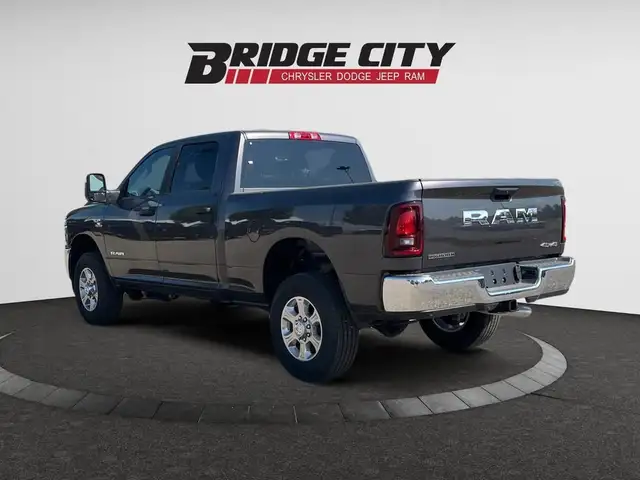 2025 RAM 2500 Big Horn - Diesel Engine dans Autos et camions dans Lethbridge - Image 4