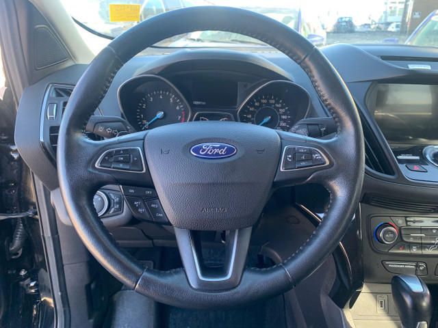 2017 Ford Escape Titanium Local Trade! dans Autos et camions  à Ville de Régina - Image 4