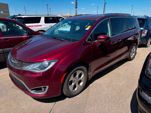 2017 Chrysler Pacifica Touring-L Plus