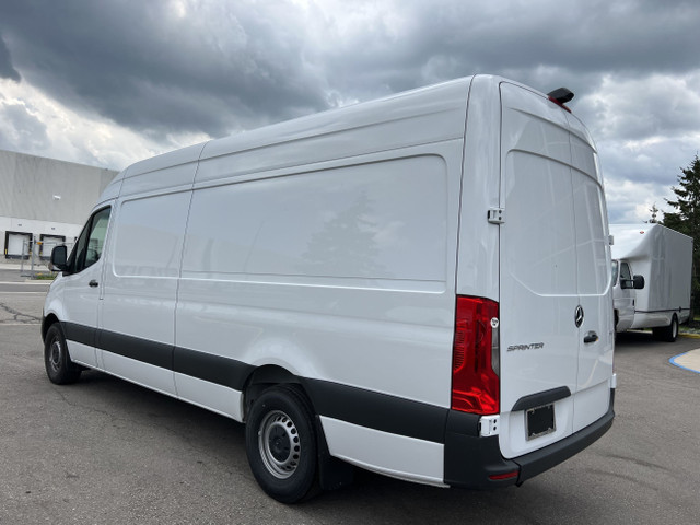 2023 Mercedes-Benz Sprinter Van Mercedes Sprinter 2500 - CARGO - in Cars & Trucks in Oakville / Halton Region - Image 3