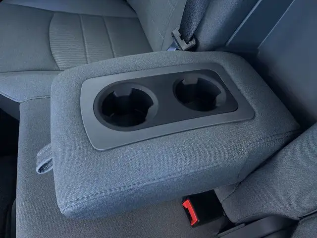2023 Ram 1500 Classic Express | 4X4 | Backup Camera in Cars & Trucks in Prince George - Image 42