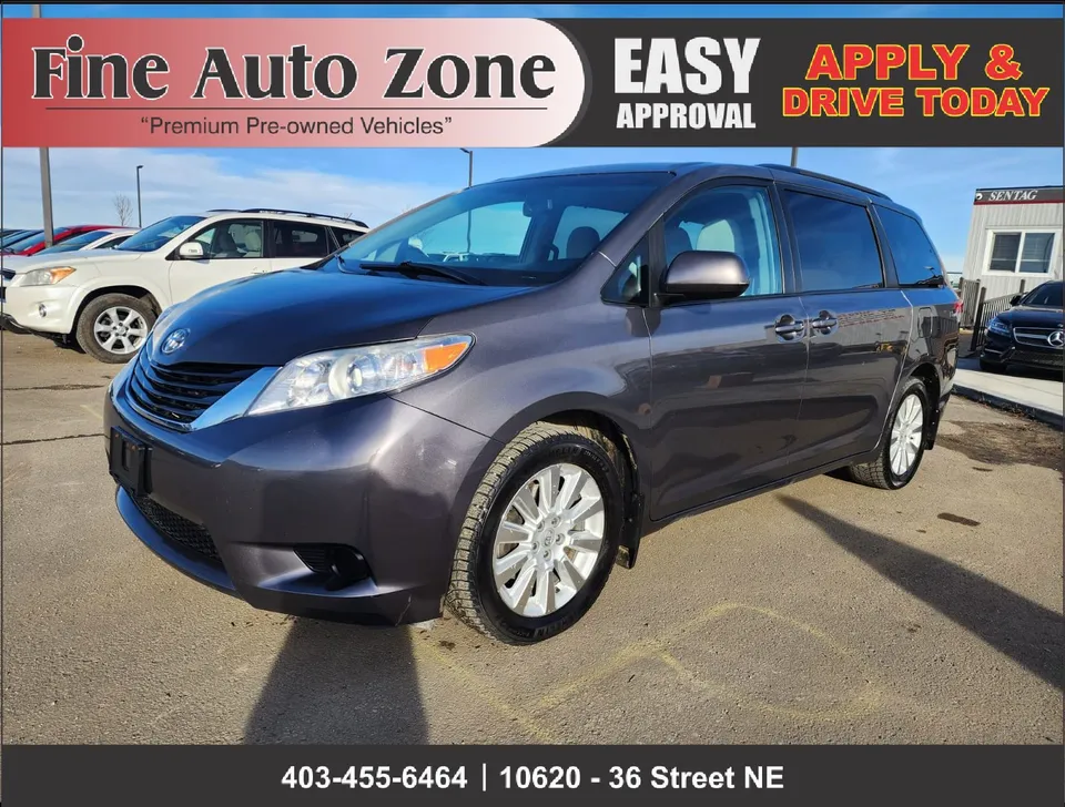 2014 Toyota Sienna LE :: AWD*Backup Camera*