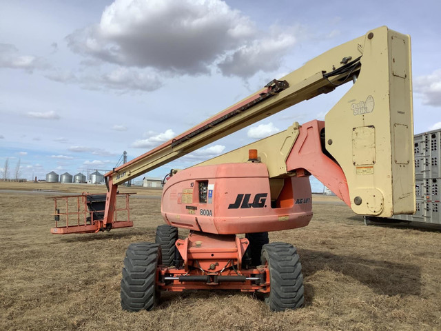 2000 JLG 4X4 80 Ft Boom Lift 800A in Heavy Equipment in Regina - Image 4