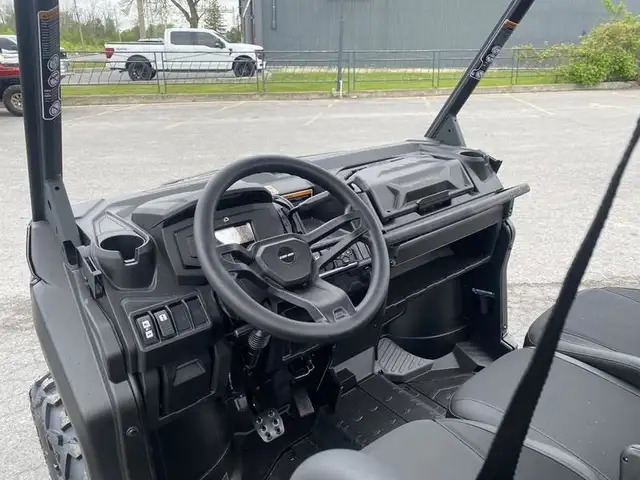 2025 CANAM DEFENDER XT HD9!! FINANCE @ $120 B/W!! in ATVs in Strathcona County - Image 5