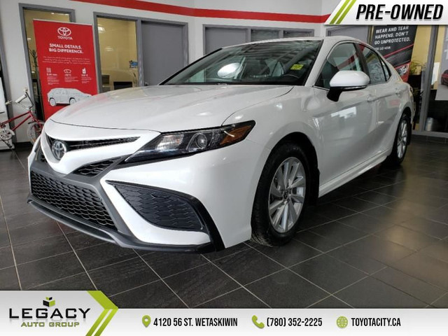 2021 Toyota Camry SE - Heated Seats - Apple CarPlay in Cars & Trucks in Edmonton