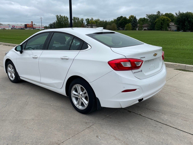 2017 Chevrolet Cruze in Cars & Trucks in Winnipeg - Image 4