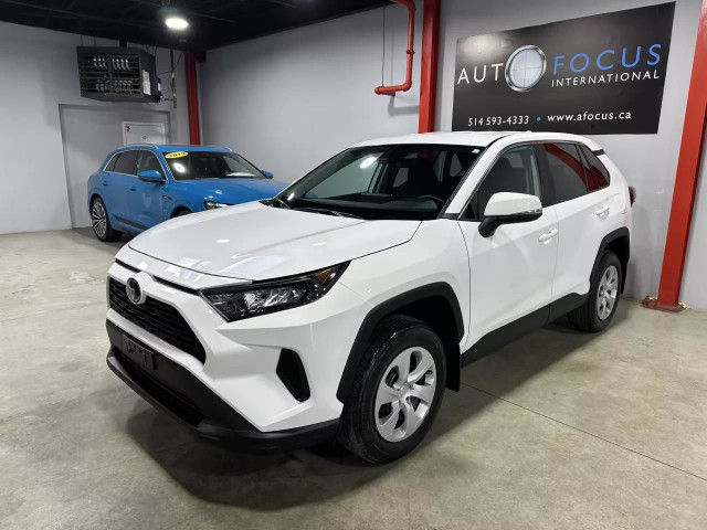 2023 TOYOTA RAV4 LE AWD AUTOMATIQUE - CAMERA DE RECUL - BIEN EQU in Cars & Trucks in City of Montréal