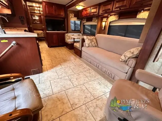 2011 Tiffin Motorhomes Open Road Allegro 32CA 53K Milles Best Pr in RVs & Motorhomes in Moncton - Image 17