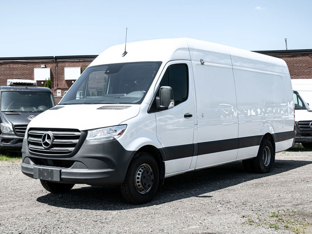 2019 Mercedes-Benz Sprinter 3500 170-in. WB in Cars & Trucks in Mississauga / Peel Region - Image 3