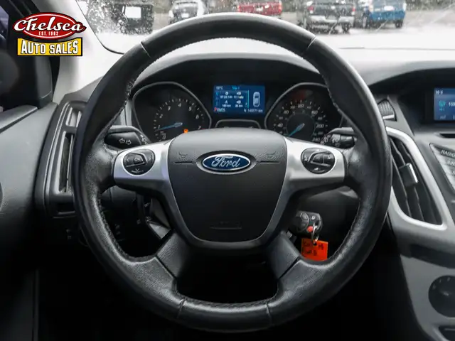 2014 Ford Focus in Cars & Trucks in London - Image 12