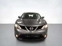 Our top of the line used 2017 Nissan Qashqai SV that's street savvy and road trip ready in Gun gray... (image 7)