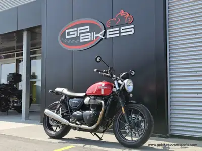 No money down.Credit approved in minutes* OACJust...CLICK HERE 2017 Triumph Street Twin Cranberry Re...
