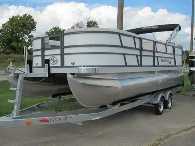 EASY FINANCING ON THIS BEAUTIFUL 2024 MONTEGO BAY 20' DELUXE JUST ARRIVED AND READY FOR VIEWING-VERY...