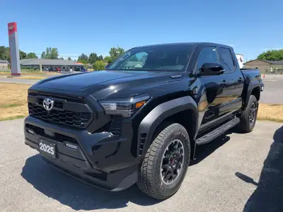TRD OFF ROAD PREMIUM Engine: 2.4L TURBO 4cyl. L/100Km City: 9.8 L/100Km Hwy: 7.84