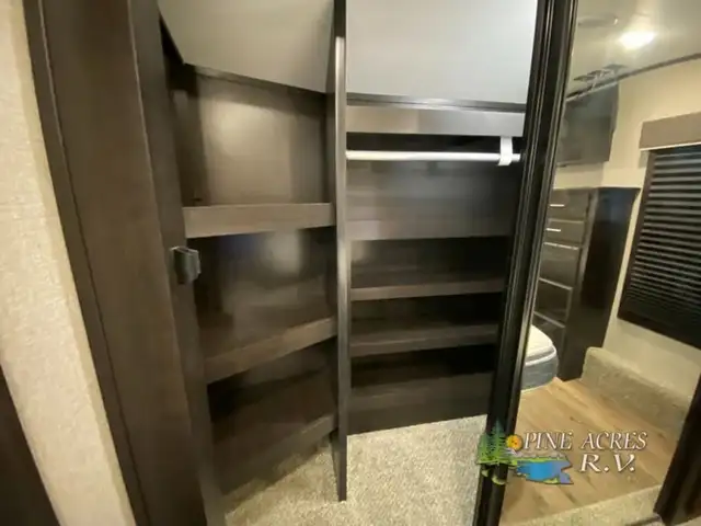 2021 Jayco Eagle 321RSTS in Travel Trailers & Campers in Truro - Image 48