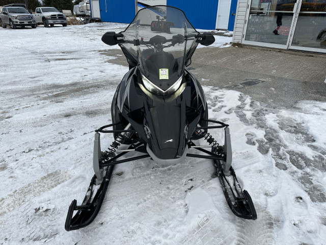 2019 Arctic Cat ZR 8000 Limited ES (137) Black in Snowmobiles in Kapuskasing - Image 2
