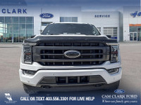 This 2022 Ford F-150 Lariat 502A in Oxford White is a perfect blend of strength, technology, and pre... (image 1)