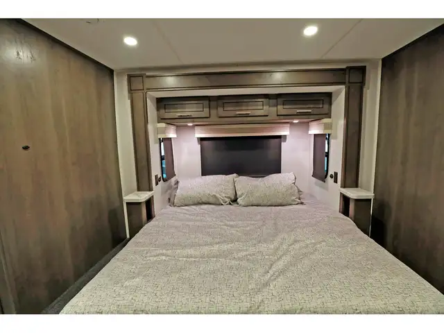 2025 Forest River Georgetown 5 Series Gt5 34H5 3 extensions 2025 in RVs & Motorhomes in Laval / North Shore - Image 26