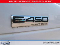 Le Ford E-450 cube de 16 pieds est un véhicule fiable, robuste et puissant, conçu pour accomplir les... (image 3)